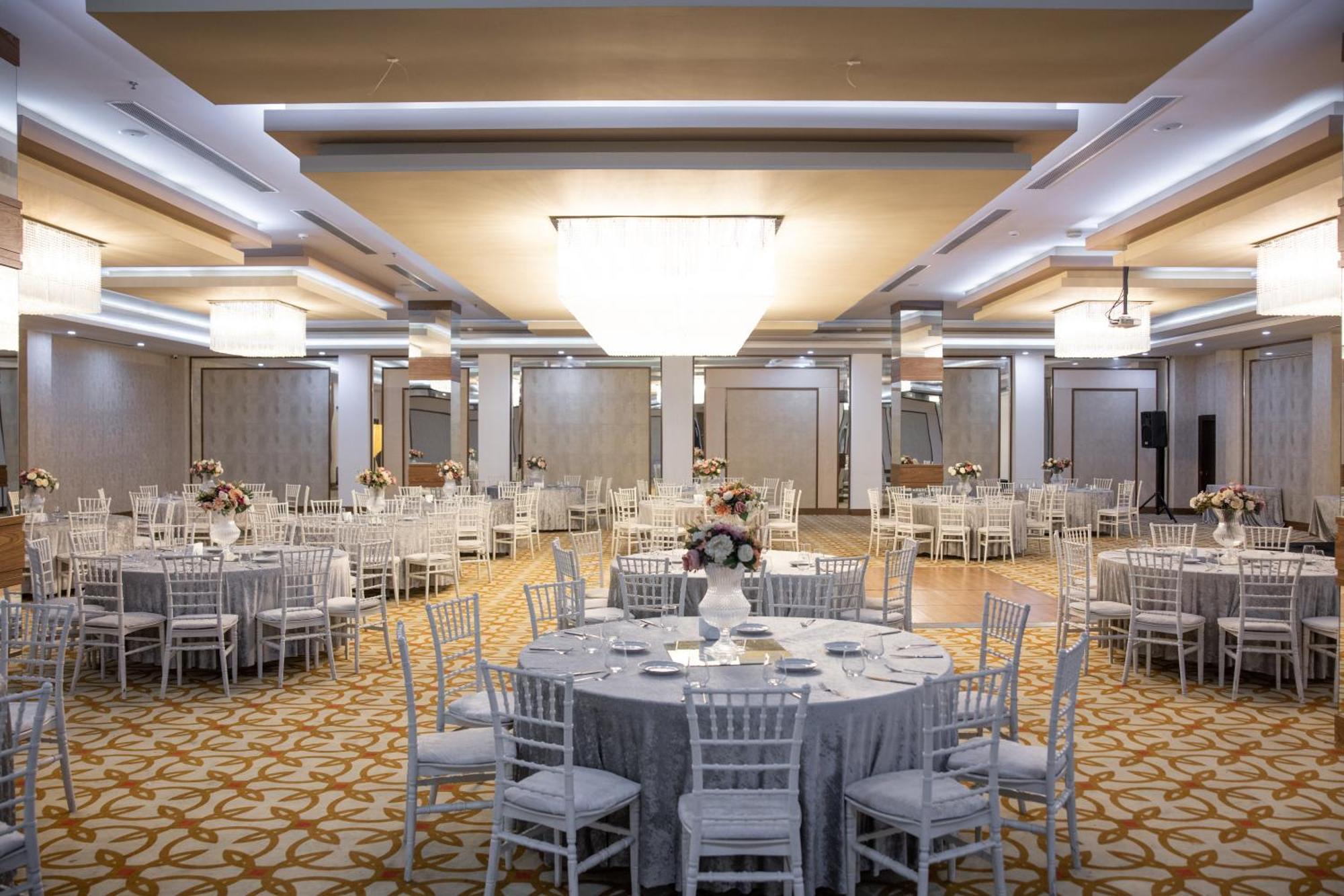 Anemon Grand Adana Otel Extérieur photo