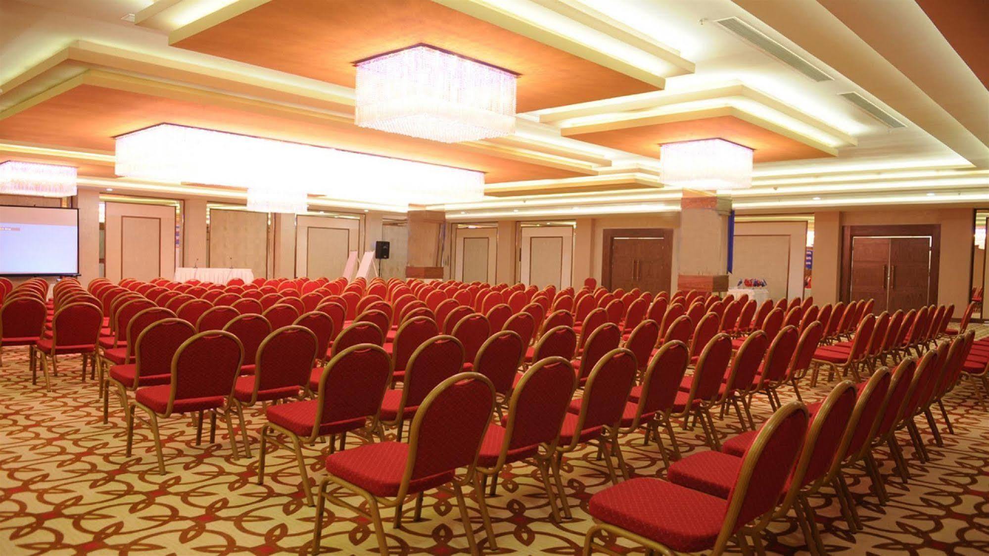 Anemon Grand Adana Otel Extérieur photo